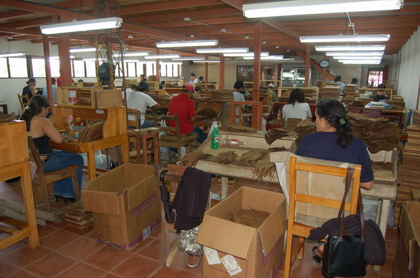 Коста-риканская сигарная фабрика