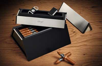Новая линия аксессуаров Davidoff Nicaragua Accessoire и редкие сигары от компании Davidoff